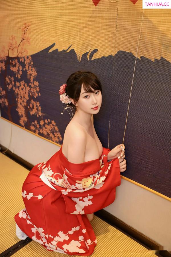   [XiuRen]高清写真图 2025.08.06 No.10624 李沁恩lrene 性感红色第30张图片